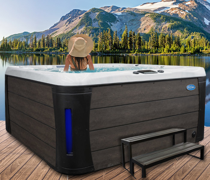 Calspas hot tub being used in a family setting - hot tubs spas for sale Quebec